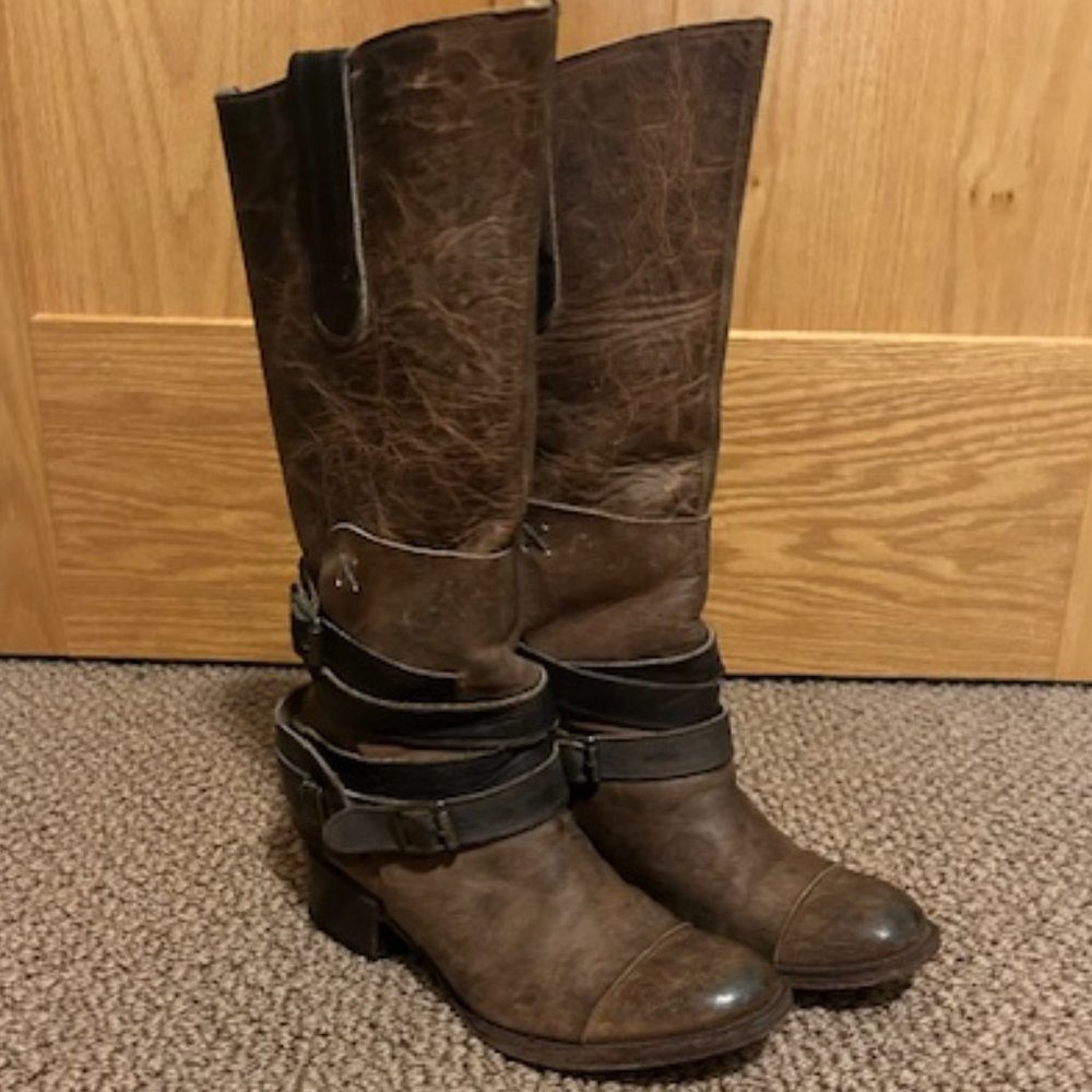 Freebird by Steven DAKOTA Brown Tall Riding Boot – Size 7